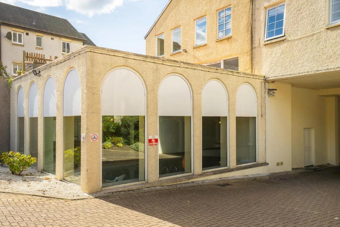 Central Bright 3 Bed Flat With Pool & Parking EDI Exterior foto